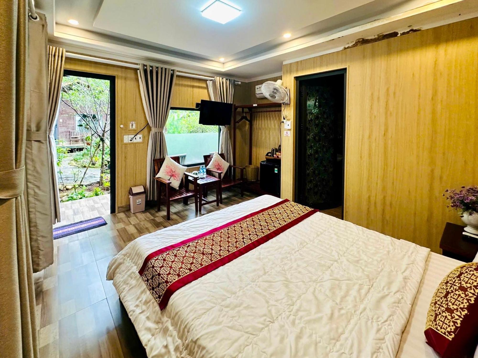 Bazan Home - Hotel & Bungalow Pleiku Habitación foto